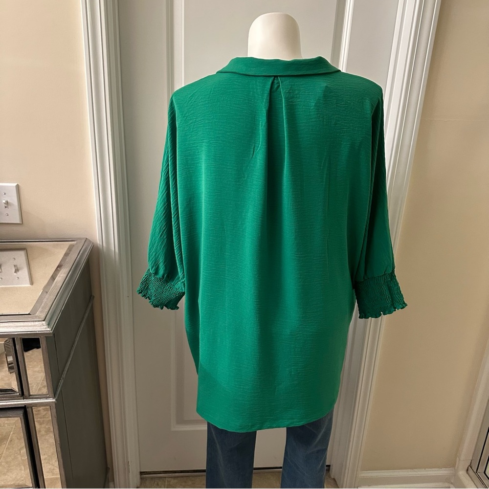 *New with Tags* Dokotoo brand oversized top. Size 2X blouse.  Green top. Flowy. - Picture 5 of 9